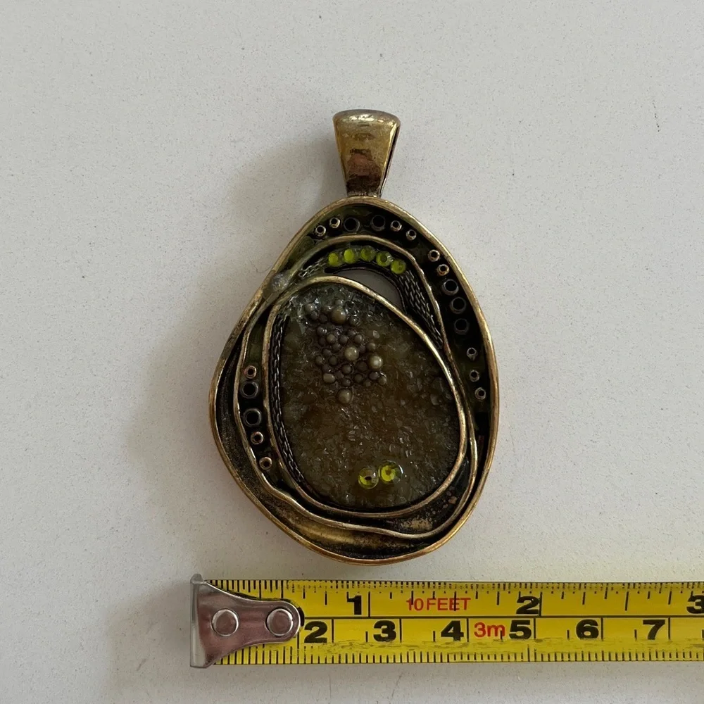 PENDANT Large Bronze Tone Metal Abstract Moss Green Lagenlook Statement Piece - Picture 11 of 12